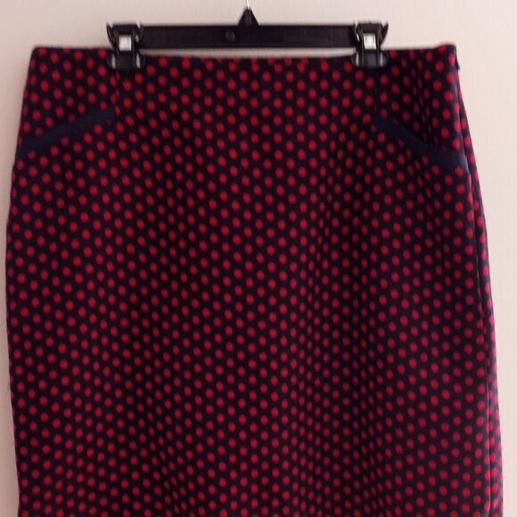 'TALBOTS' Navy/Red Spots Lined Skirt Size 16 EUC - Picture 1 of 9